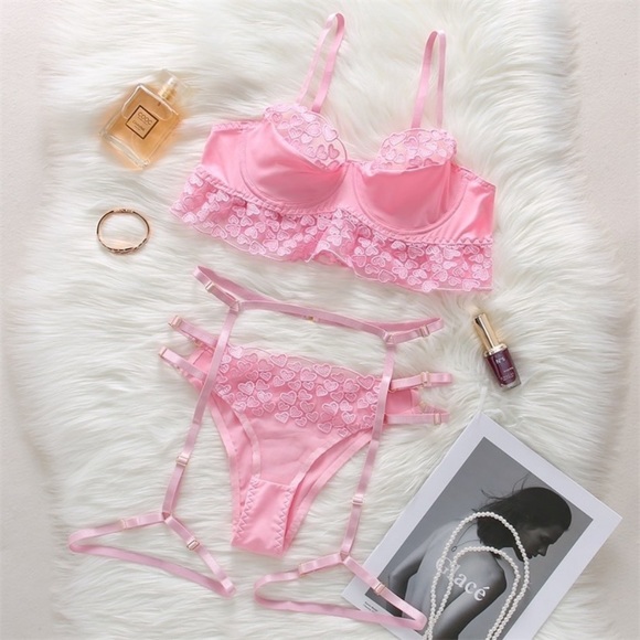 ❤️ NEW GiGi Set - Picture 7 of 12